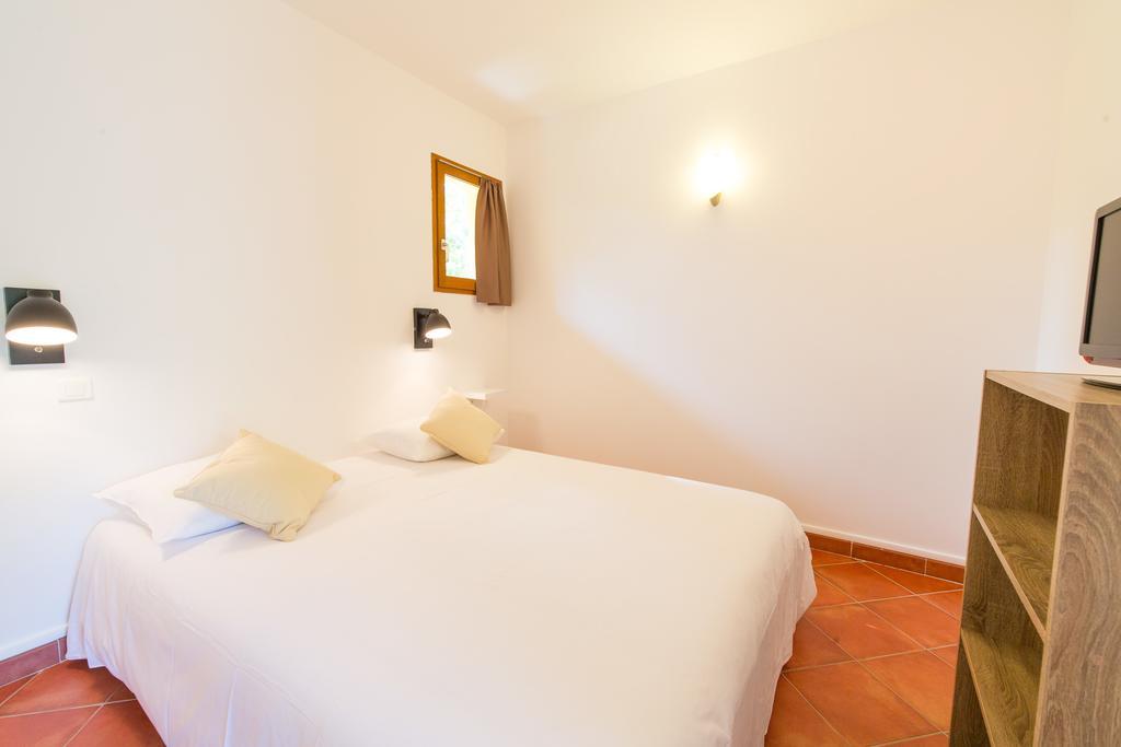 Casa Vecchia Rooms + Apartments Calvi  Ruang foto